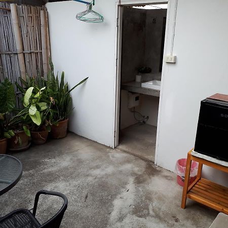 Baan Park Raak Backpacker Hostel Chiang Mai Ngoại thất bức ảnh