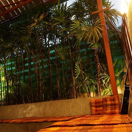 Baan Park Raak Backpacker Hostel Chiang Mai Ngoại thất bức ảnh