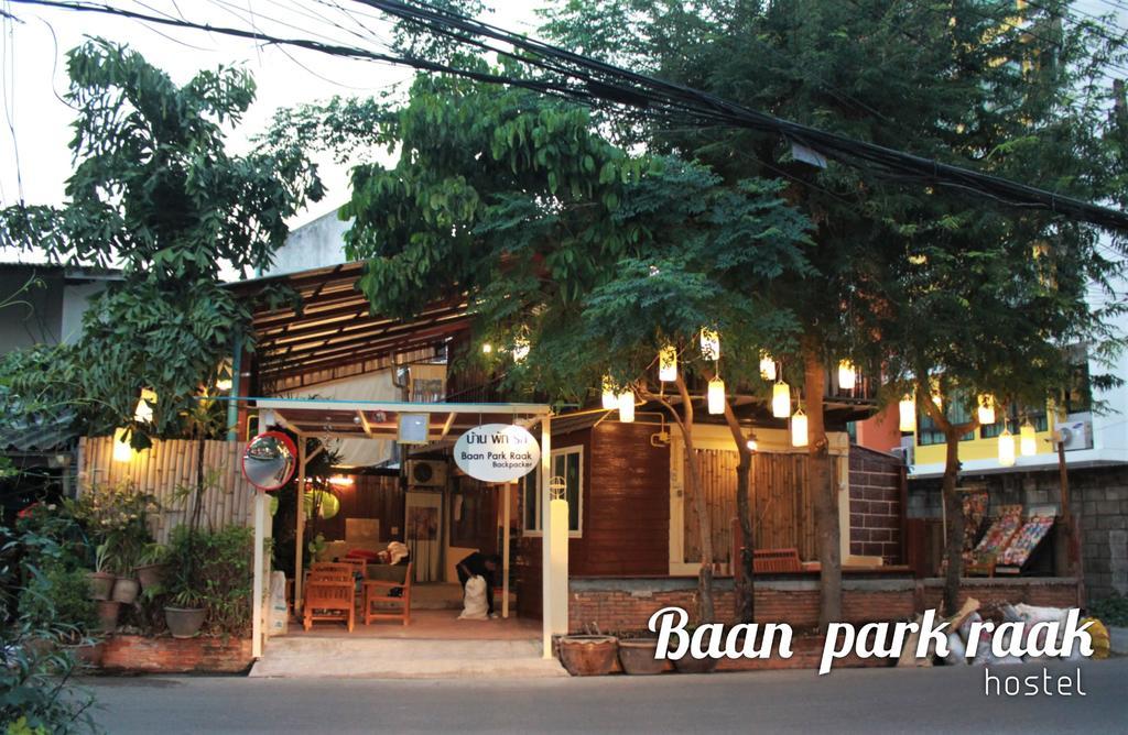 Baan Park Raak Backpacker Hostel Chiang Mai Ngoại thất bức ảnh