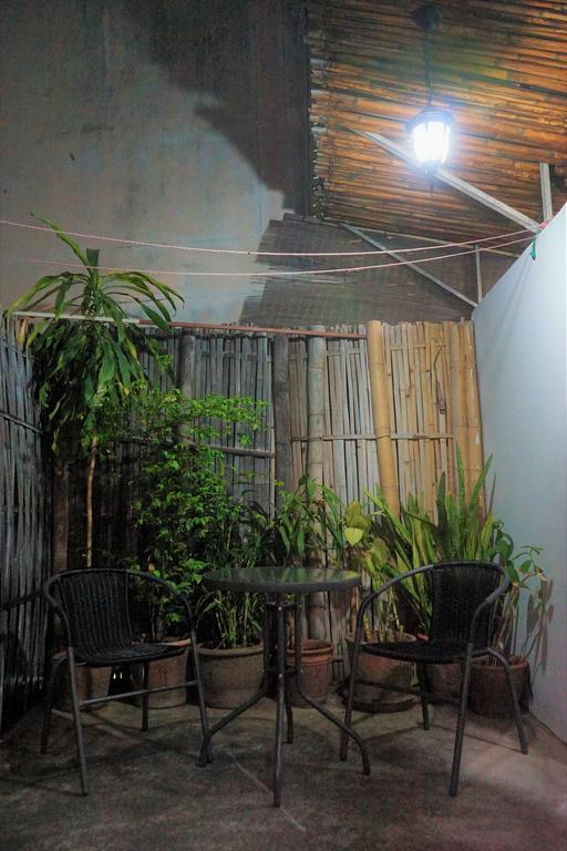 Baan Park Raak Backpacker Hostel Chiang Mai Ngoại thất bức ảnh